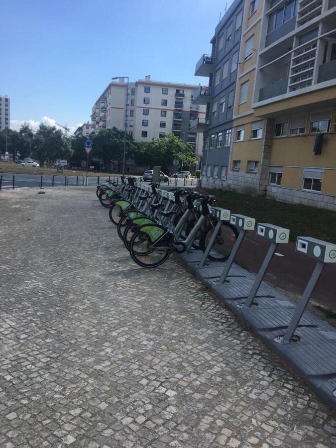 Apartment Near The Airport Lisbon Exterior photo